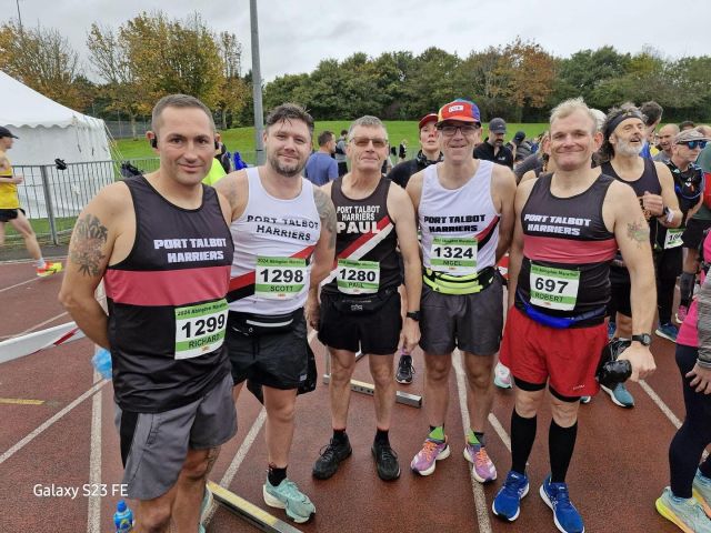 🔴⚪️⚫️ The Weekly Roundup🔴⚪️⚫️

What a weekend for #teampth! 🏃‍♂️

🏴󠁧󠁢󠁥󠁮󠁧󠁿 At the Abingdon Marathon, 6 of our athletes took on the challenge, showing grit and determination all the way!

🇮🇹 Meanwhile, Mike and Jessica Hayden were in Rome for the Rome Half Marathon, with Jessica completing her first-ever half marathon on her birthday – what a way to celebrate! 🎉

🏴󠁧󠁢󠁷󠁬󠁳󠁿 Big news on the cross-country front too! Huge congratulations to Alun Cox and Samantha Healy on being selected for Wales at the BMAF Cross Country International in Belfast. 👏

🏴󠁧󠁢󠁷󠁬󠁳󠁿 Selection emails for the West Wales team at the Wales Inter Regional Championships are continuing to come through as well, with our athletes earning their places!

🏖️ We’re also gearing up for next weekend’s West Glamorgan XC fixture, which we’ll be hosting at Aberavon Beach. #teampth has already been out checking parts of the course, and it’s looking good!

⭐️ Shoutout to @parkrunuk highlights: 

🅿️ in Gnoll:
5️⃣0️⃣ Parkrun for Andrew Lewis 🥳 

🅿️ in Ystalyfera: 
🥇 for Chris Bowen
🥈 for Mandy Morris
🥉 for Annamarie Parsons 
🚨 course PB for Catrin Evans

🅿️ in Porthcawl
🚨 course PB for Denise Cotterell

🅿️ in Swansea we saw: 
🚨 course PB for Neil Rees.

✈️ in Riverfront we saw Rhian Powell and Jules Jones, in Worcester we saw Mat Jones, in Maesteg Carrie John, in Colby we saw Alun Cox, in Llanerchaeron we saw Andrea Bowen, in Thames Path we saw Thomas Peters, 

Share your activities from last week if we missed them! 👇✌🏻
•
•
•
•
#ironmantriclub #triathlonclub  #teampth  #ptharriers #weswimweridewerun #welshtri #welshathletics #brittri #southwalesrunning #runnersofinstagram #tricommunity #running  #fitness #runningmotivation #instarunners #training #sport #workout  #instarunner #fitnessmotivation #runningcommunity #triathlon #runnersworld #ukrunchat